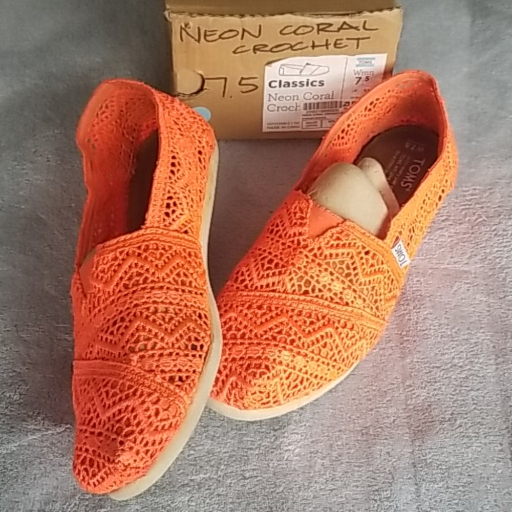 Fluorescent Orange TOMs